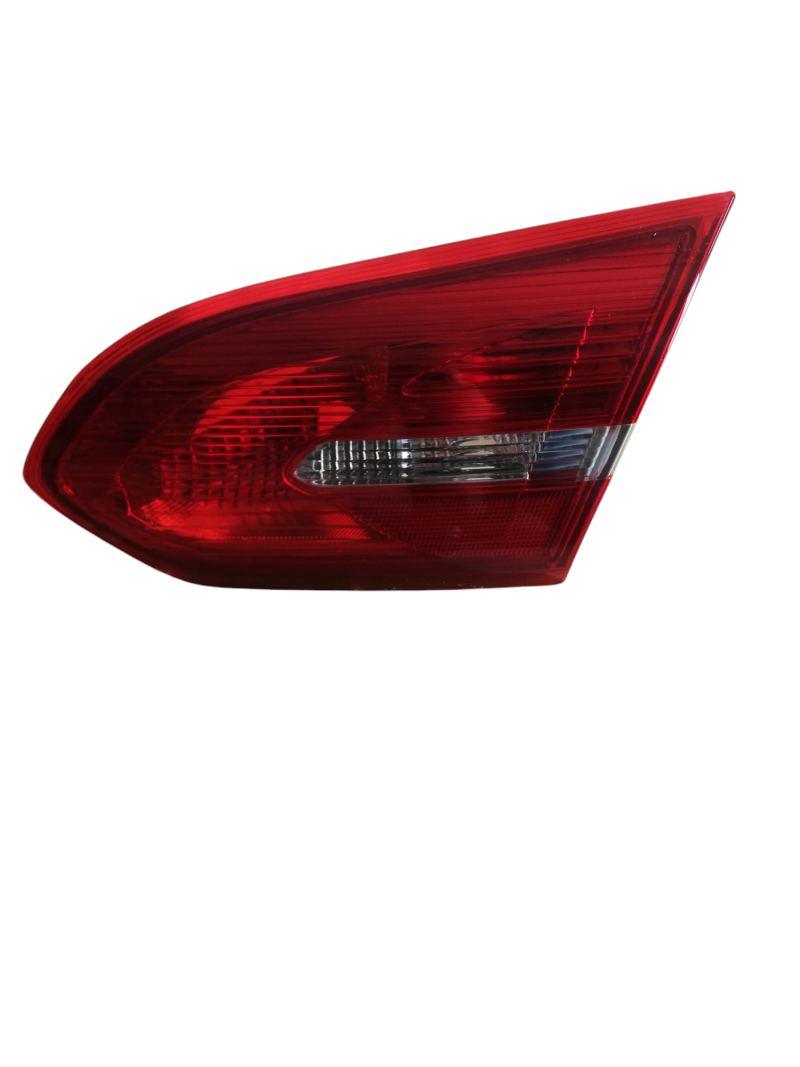(İTHAL) FORD FOCUS SEDAN 2014-2017 SAG  İÇ STOP LAMBASI