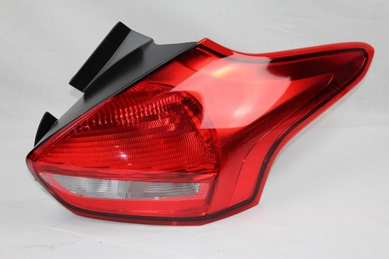 (Tyc) Ford Focus Arka Stop Lambası Hatchback Sag  Letsiz 2015-2019